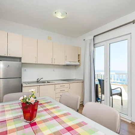 Gorgeous Home In Makarska Макарска