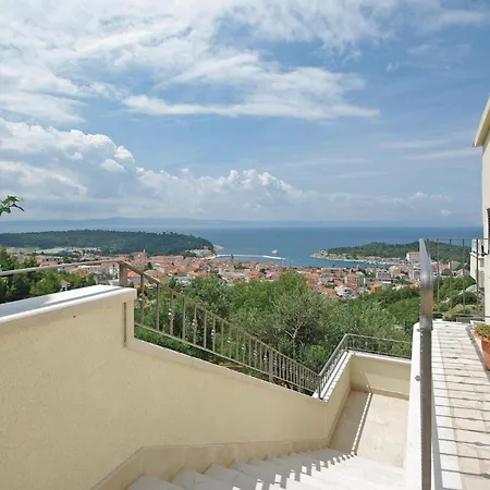 Gorgeous Home In Makarska Дом отдыха Макарска
