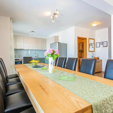 Holiday home Amazing In Makarska