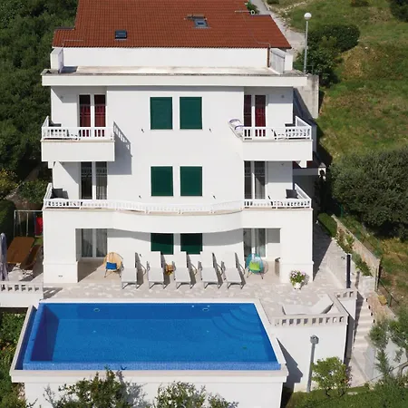 Wunderschönes Haus In Ferienhaus Makarska