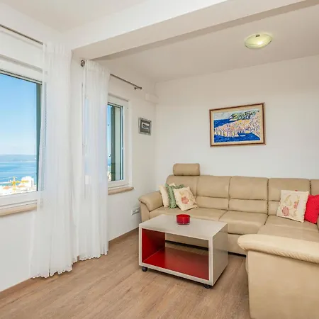 Amazing Home In Makarska Vikendica *
