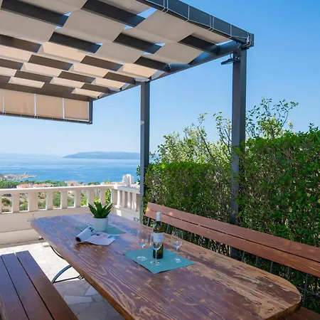 Amazing Home In Makarska