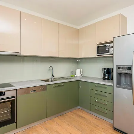 Amazing In Vikendica Makarska