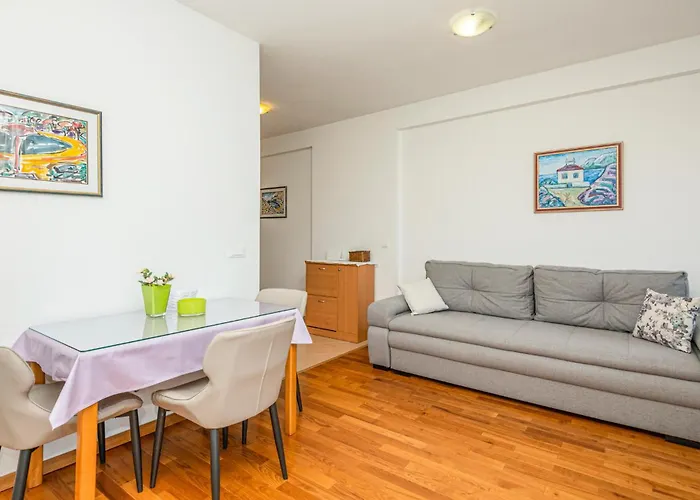 Amazing In Tatil Evi Makarska